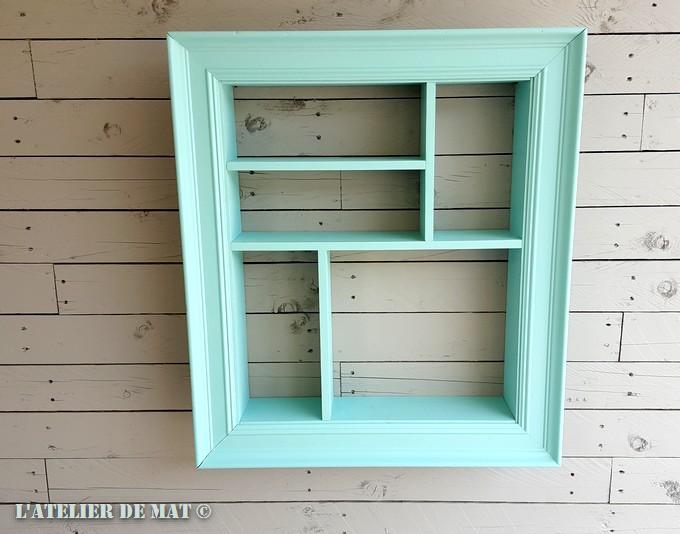 joli cadre etagere bleu pastel-nice blue pastel shadow box