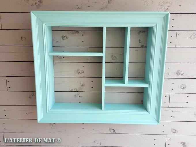 joli cadre etagere bleu pastel-nice blue pastel shadow box