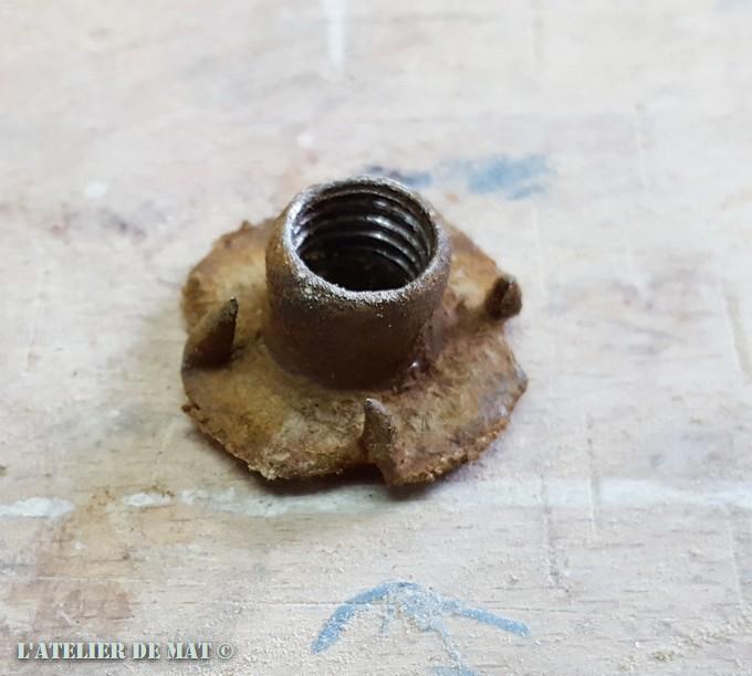 Ecrou prisonnier - T-Nut bolt