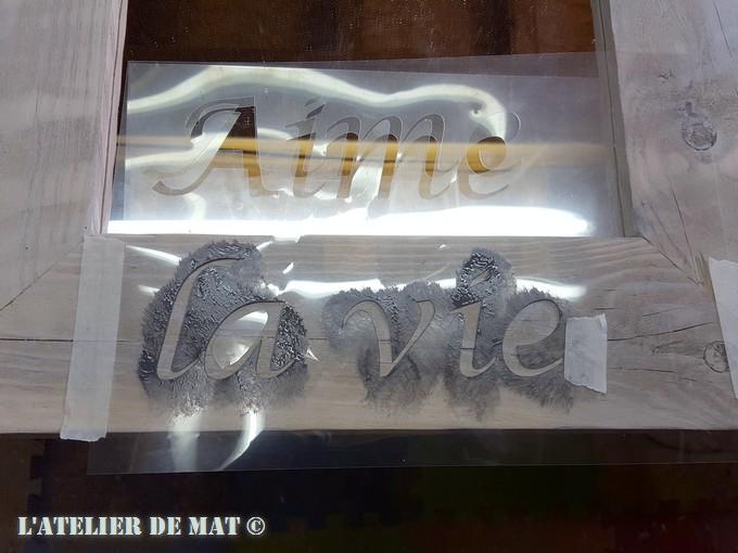 Palette et pochoir - Pallet and stencil by l'Atelier de Mat Palette et pochoir - Pallet and stencil by l'Atelier de Mat