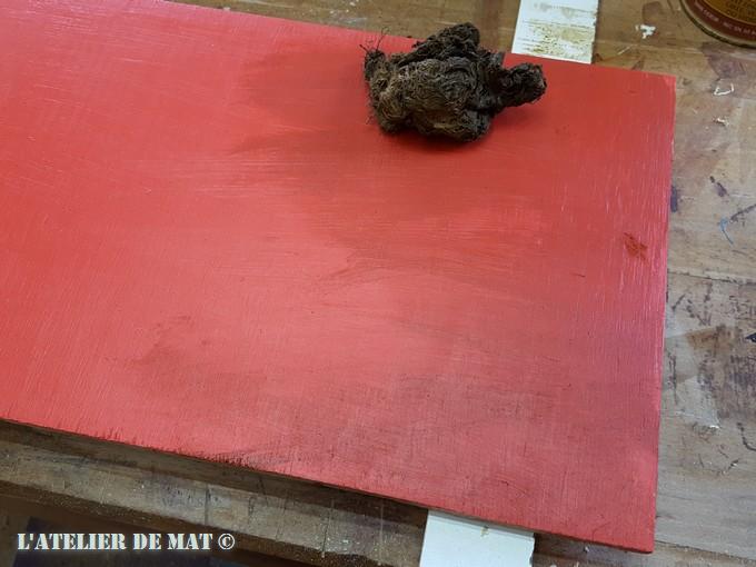 Panneau rouge teinté - Stained red panel