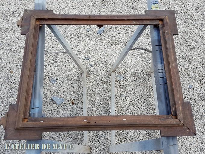 Vieux cadre avant peinture - Old frame before painting
