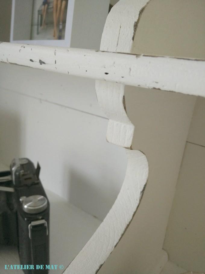 Etagere vintage blanche patinée Etagere vintage blanche patinée