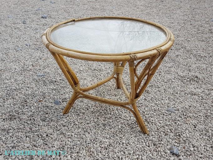 Table rotin récupérée Table rotin récupérée
