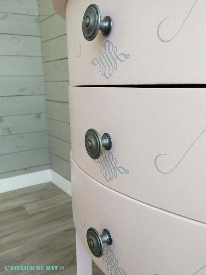 Commode Shabby Chic rose by l'Atelier de Mat