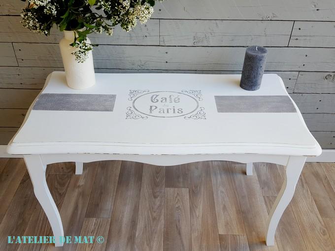 Table basse Louis XV relookée en Shabby Chic