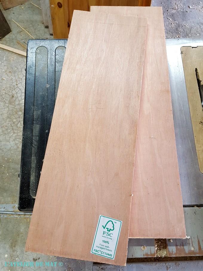 Chutes de contreplaqué