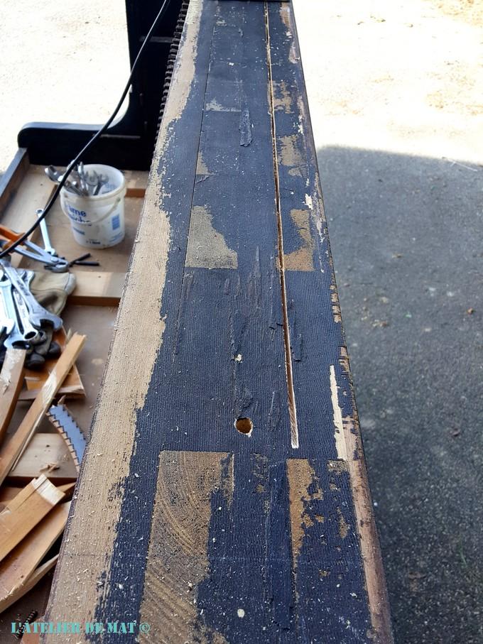 Découpage d'un vieux piano droit